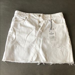 Zara white denim skirt with tags - size small